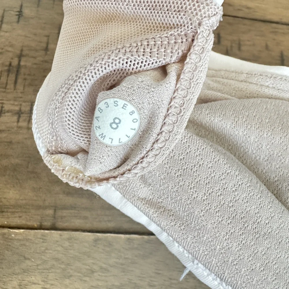 Lululemon Strappy Sports Bra - Picture 6 of 6